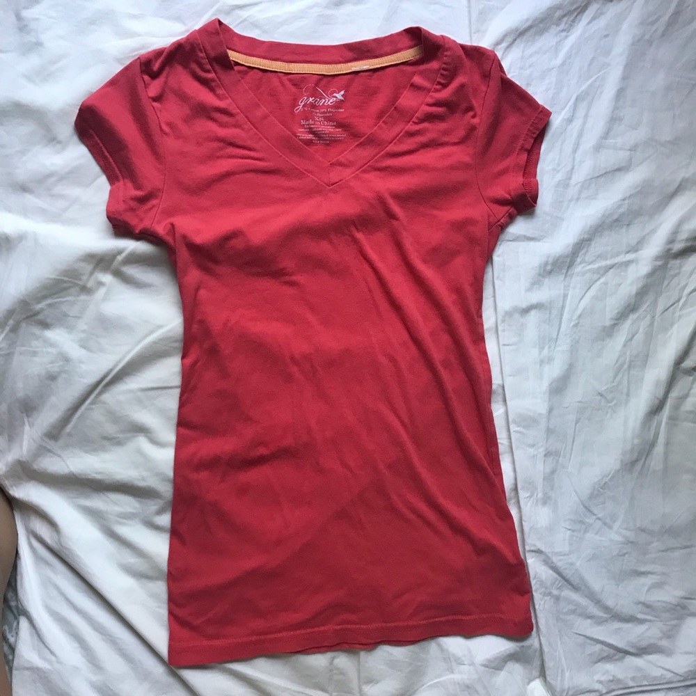 Figure flattering V neck